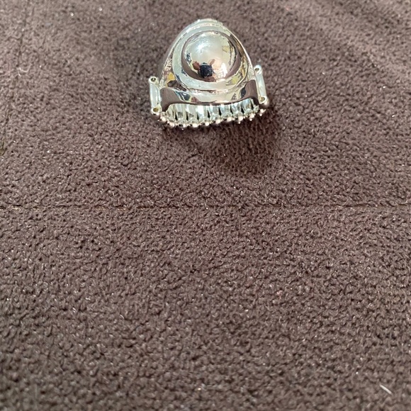 Ring - Picture 2 of 2